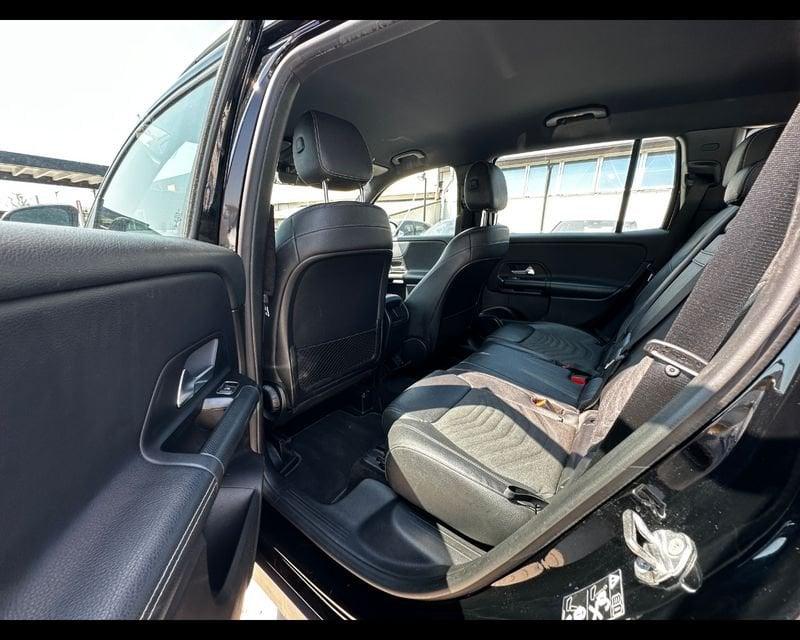 Mercedes-Benz GLB GLB 180 d Automatic Sport