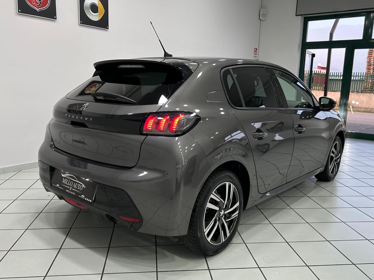 Peugeot 208 BlueHDi 100 Allure Navi Pack