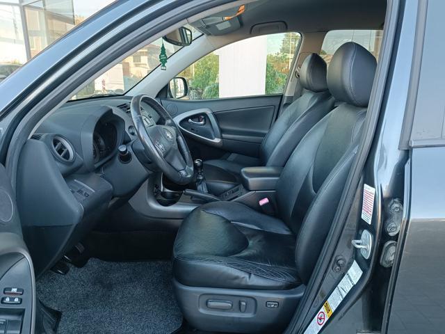 TOYOTA RAV 4 MY23 RAV4 2.2 D-4D 177 CV Luxury