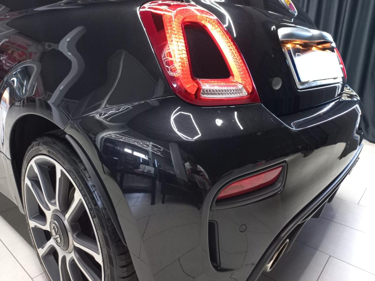 Abarth 595 1.4 Turbo T-Jet 165 CV