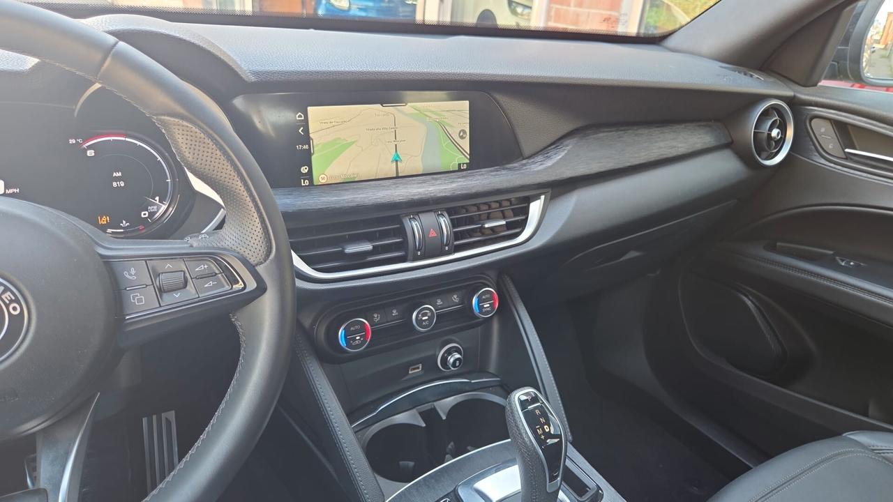 Alfa Romeo Stelvio 2.2 Turbodiesel 160 CV AT8 RWD Sprint
