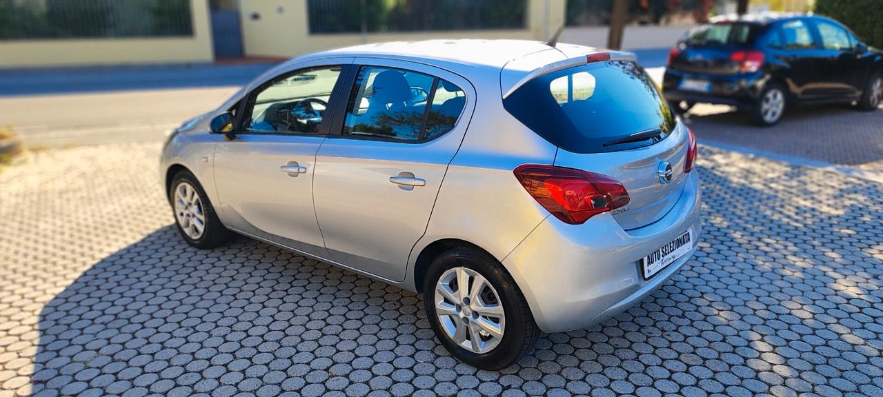 Opel Corsa 1.2 5 porte b-Color