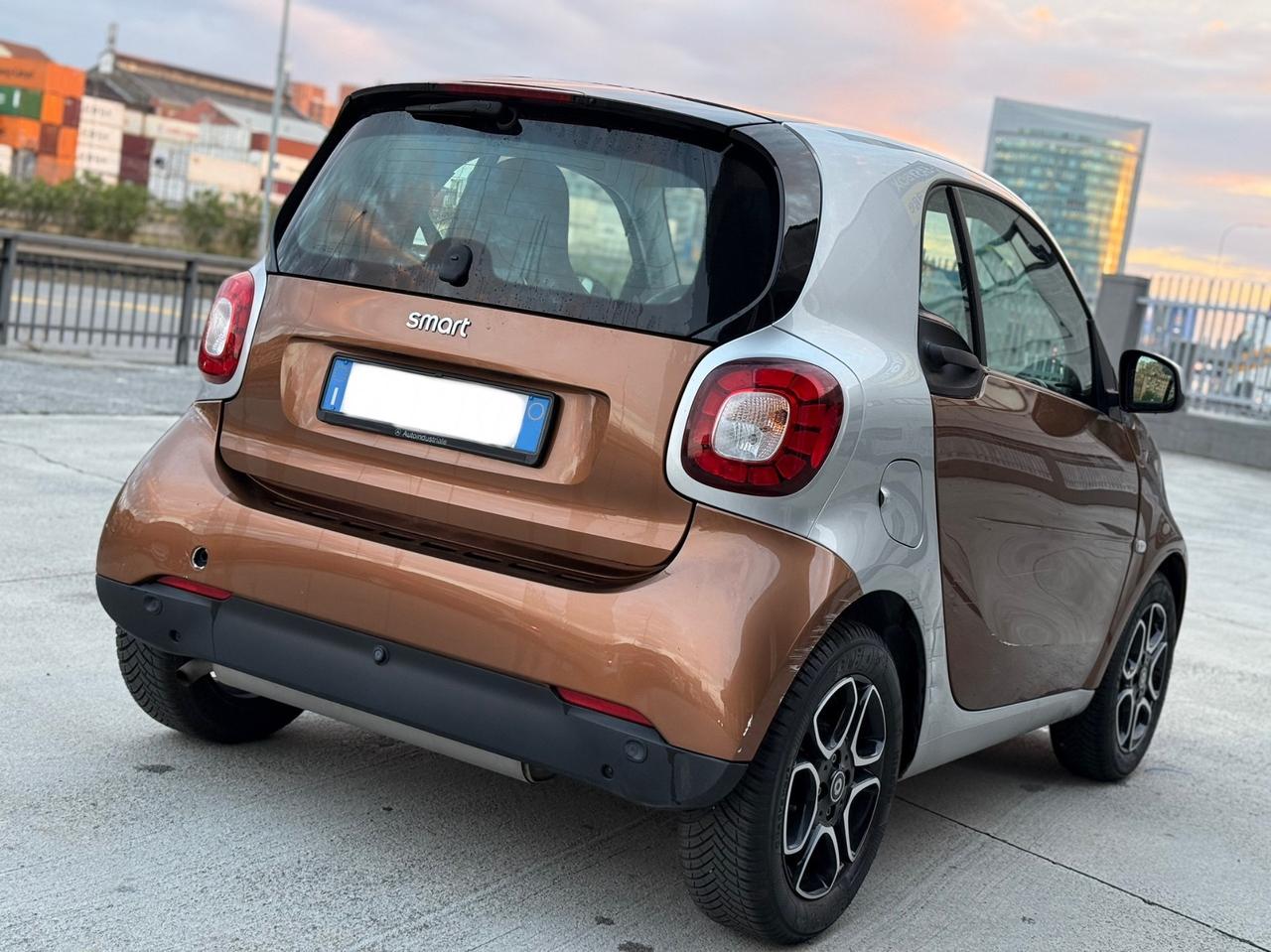 Smart ForTwo 70 1.0 prime con soli 40.000 km