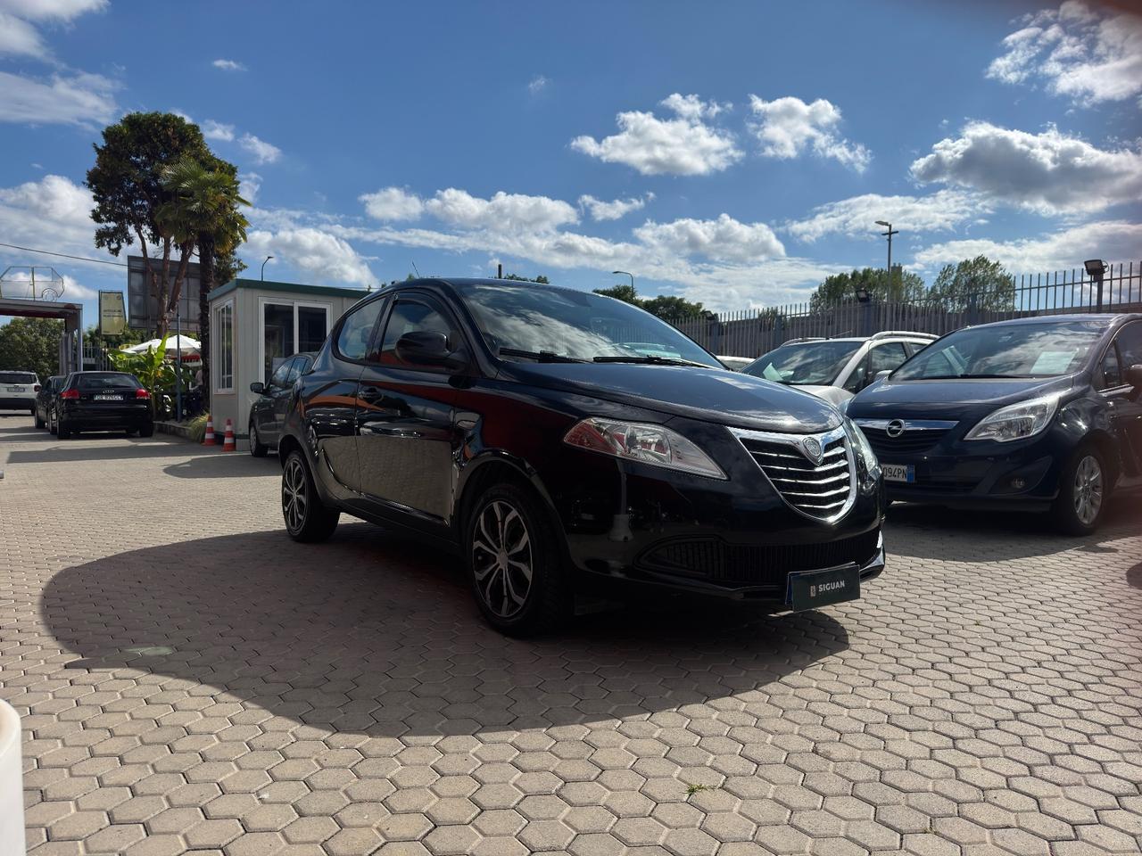 Lancia Ypsilon 1.2 69 CV 5 porte GPL Ecochic Elefantino