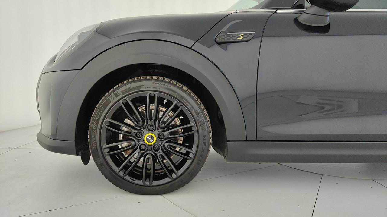 MINI Mini F56 2021 Full Electric - Mini 3p Cooper SE Yours auto