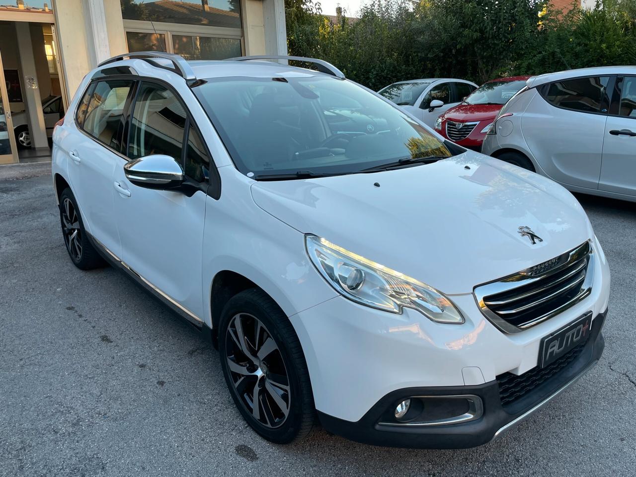 Peugeot 2008 BlueHDi 100 Allure