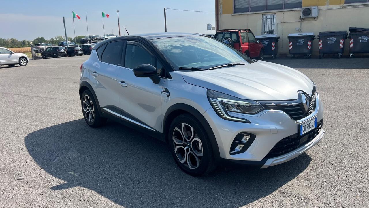 Renault Captur Plug-in Hybrid E-Tech 160 CV Intens