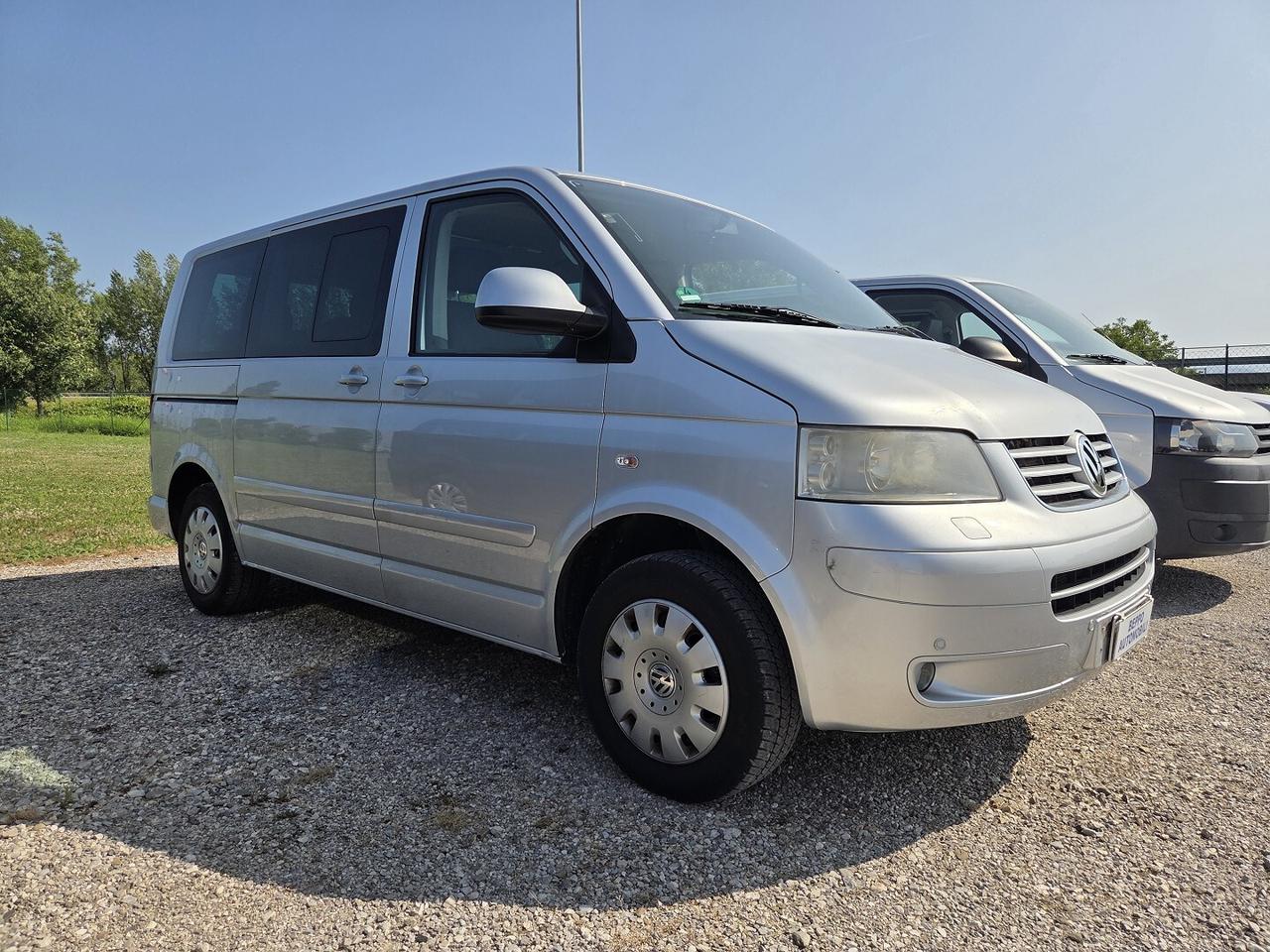 VOLKSWAGEN T5 MULTIVAN HIGLINE 130CV