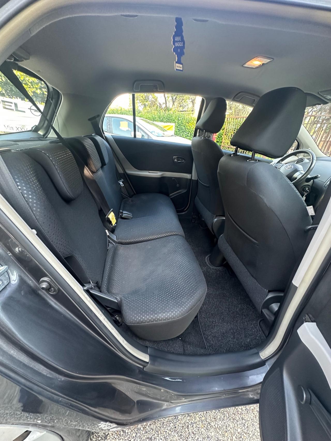 Toyota Yaris 1.3 5 porte Sol