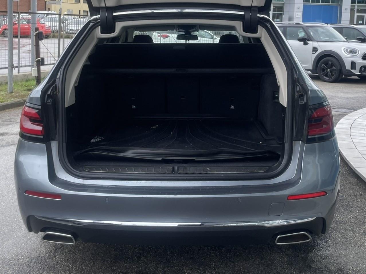 BMW Serie 5(G30/31/F90) - 520d 48V Touring Luxury