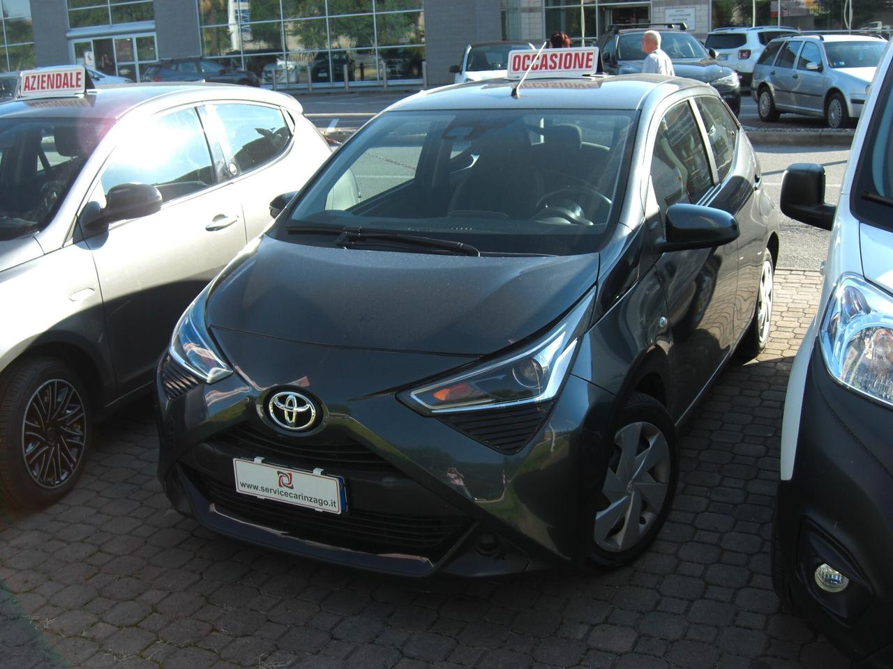 Toyota Aygo Connect 1.0 VVT-i 72 CV 5 porte x-play