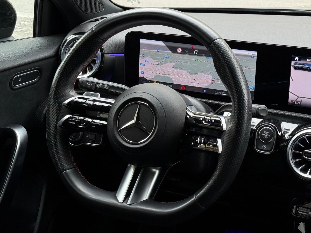 Mercedes Classe A 180d 116CV Premium AMG Night Edition