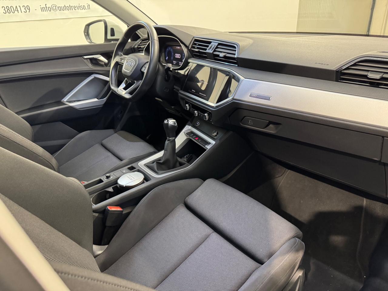 Audi Q3 35 TDI Business Advanced