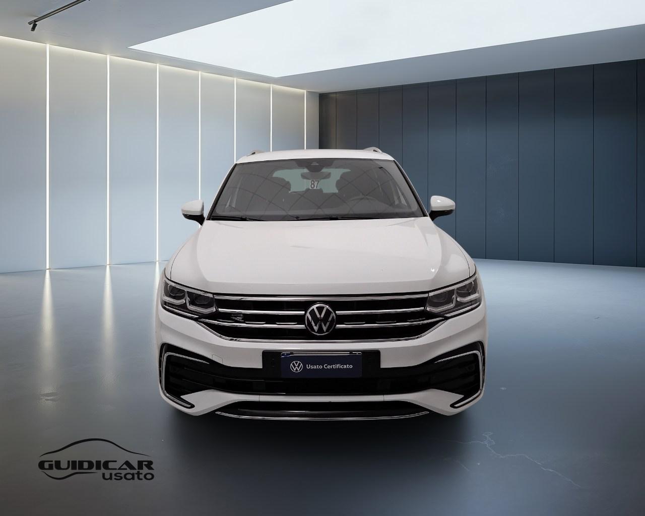 VOLKSWAGEN Tiguan II 2021 - Tiguan 1.5 tsi R-Line 150cv dsg