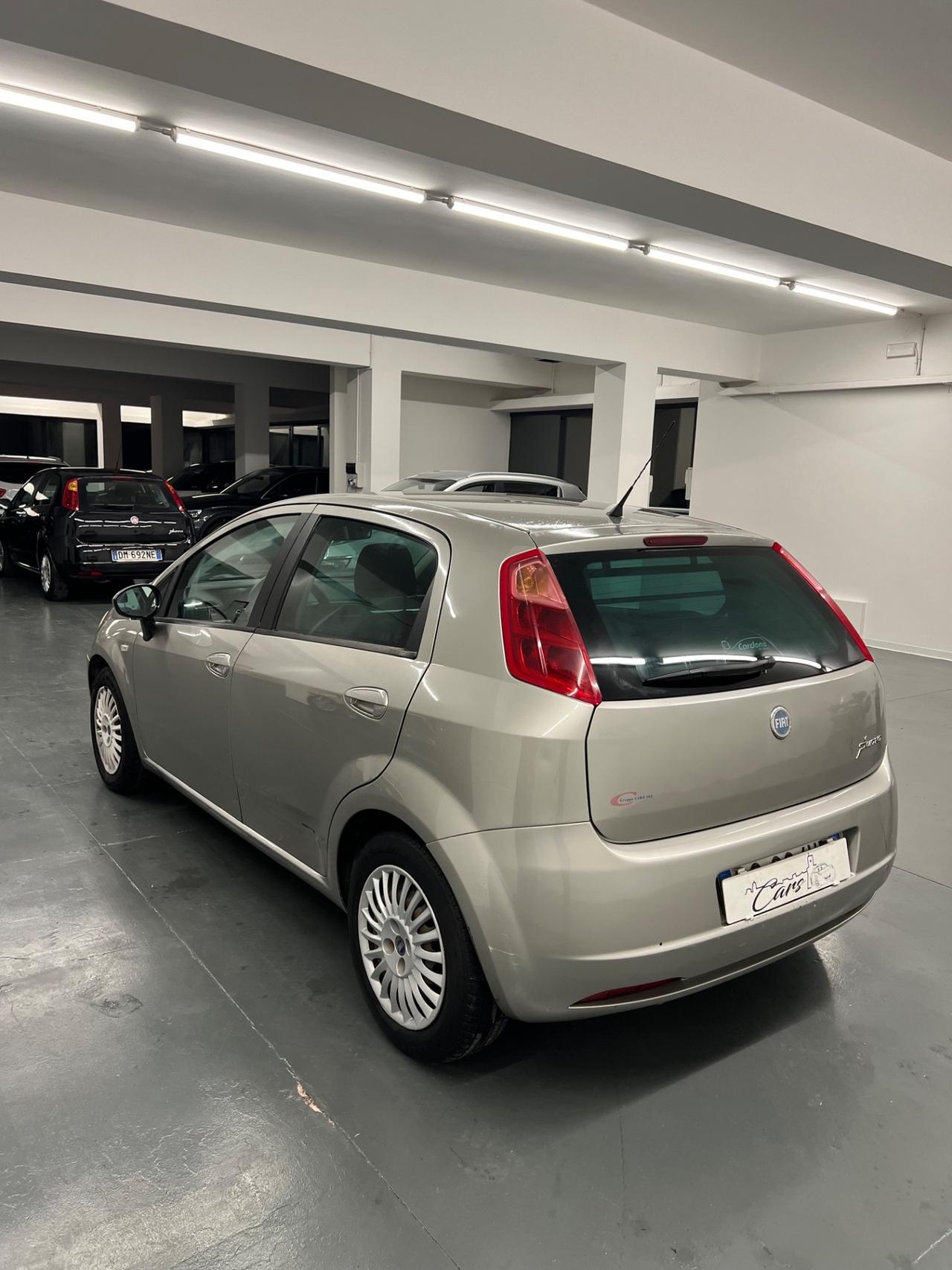 Fiat Grande Punto 1.3MJT 90 5p.Van Dynam. 4pt