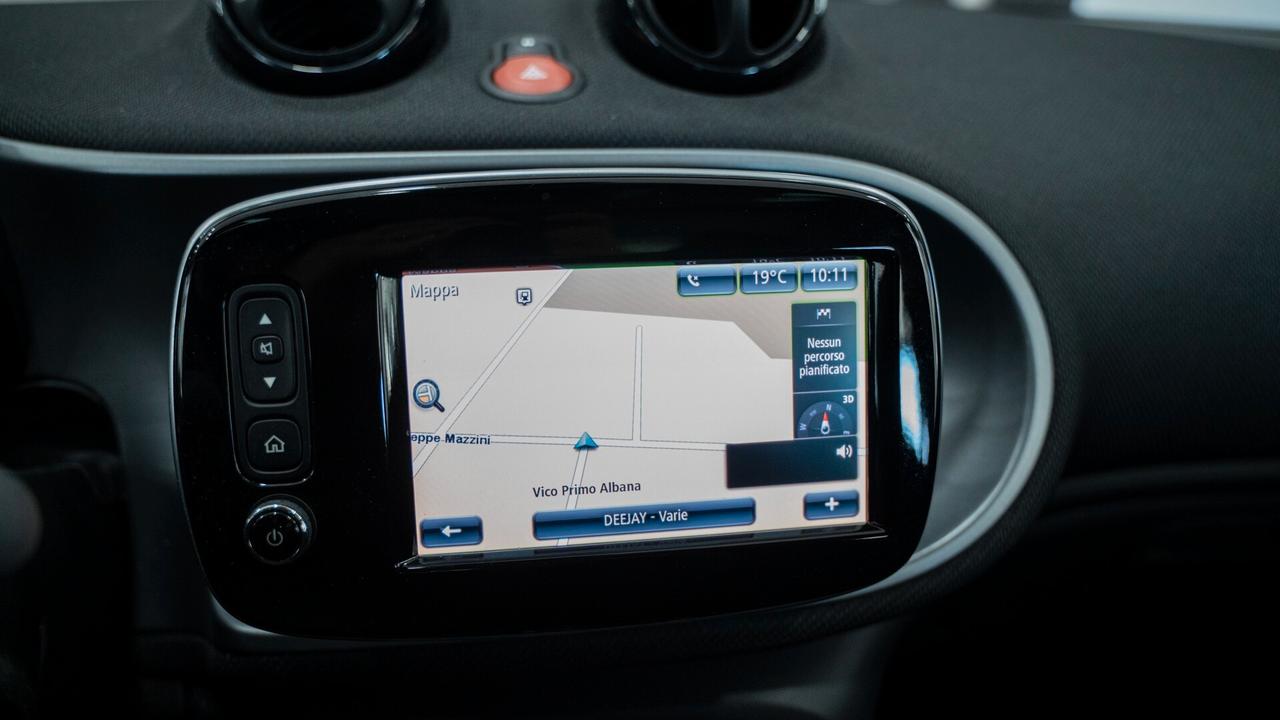 Smart ForFour 1.0 71 CV TWINAMIC 20th ANNIVERSARY 16" NAVI LED F