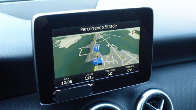 MERCEDES-BENZ A 160 d Automatic Business