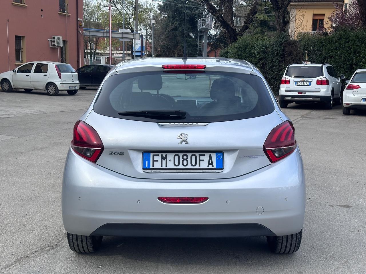 Peugeot 208 PureTech 82 5 porte Allure solo 103mila km