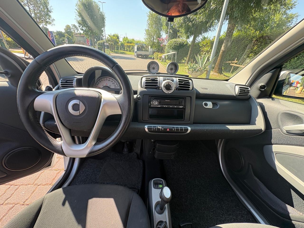 Smart ForTwo 1000 52 kW MHD coupé pure