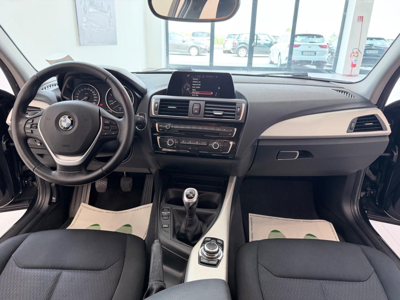 Bmw 116 116d 5p. Advantage