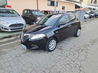 Lancia Ypsilon 0.9 TwinAir AUTOMATICA Km 95.000