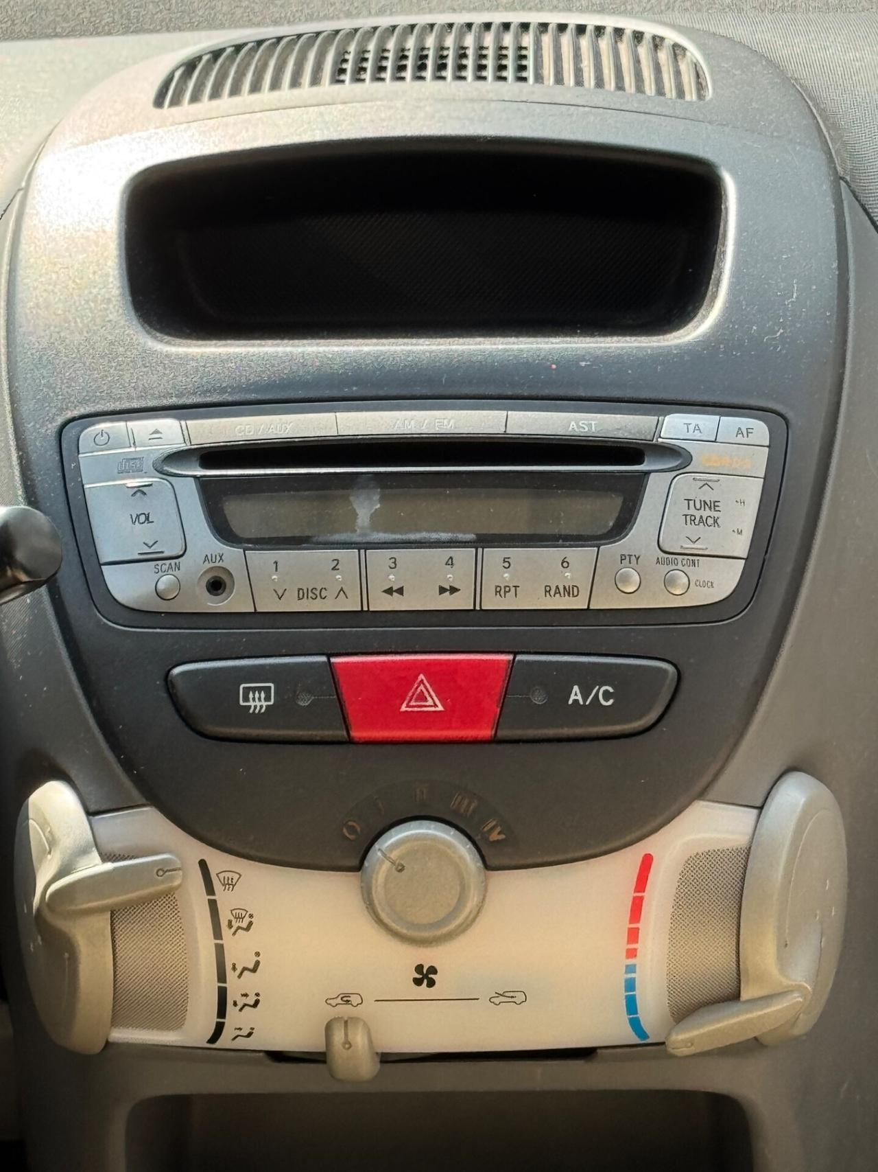 Peugeot 107 1.0 68CV- Adatta ai Neopatentati-tagliandata-Garanzia 12mesi