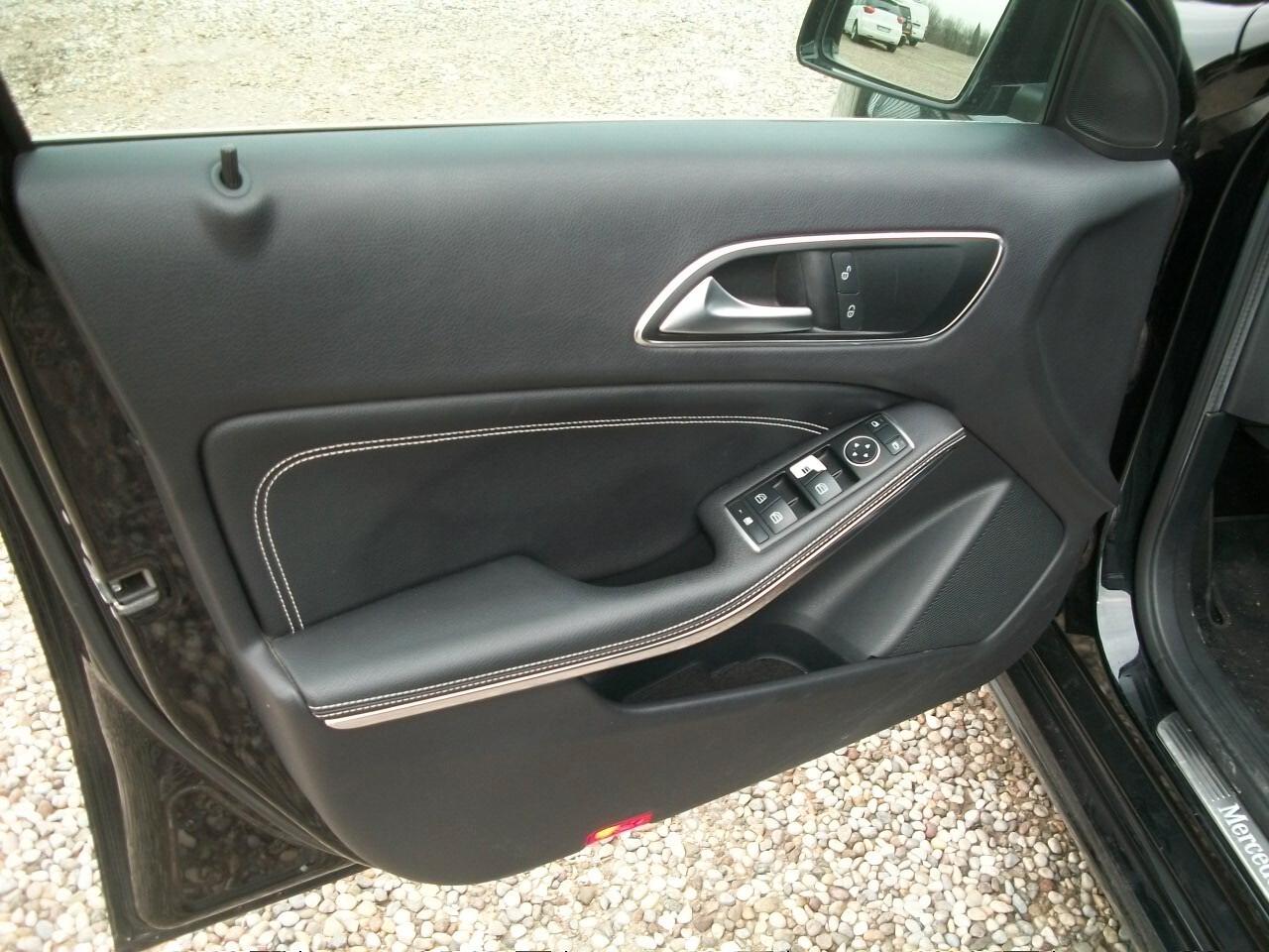 Mercedes-benz A 180 Premium CC 1595 KW 90 HP 122 KM 97650 TALIANDATI GARANZIA UN ANNO BENZINA EURO 06 NERA