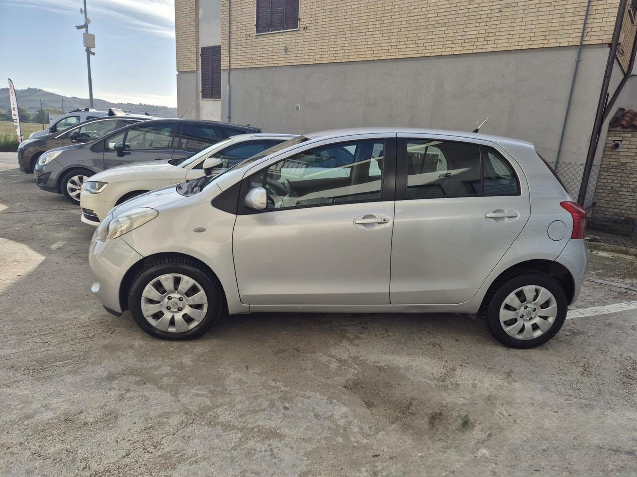 Toyota Yaris 1.0 Benzina 5 porte