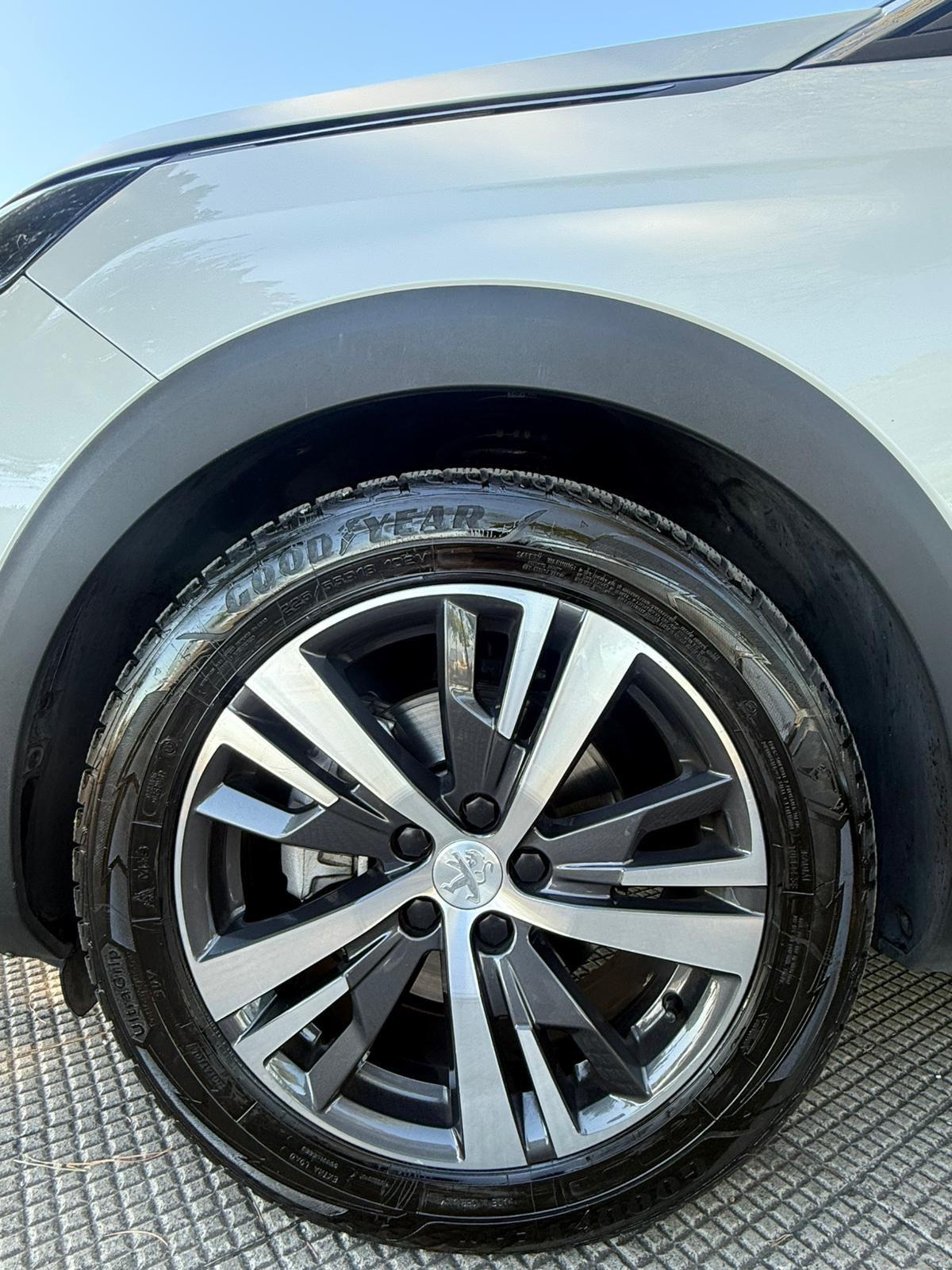 Peugeot 3008 BlueHDi 130 S&S EAT8 Allure