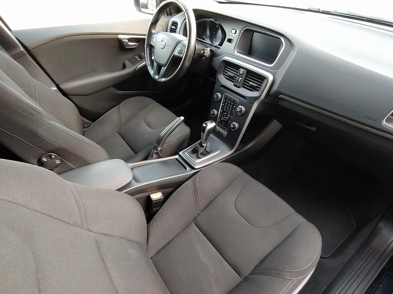 Volvo V40 D2 Business