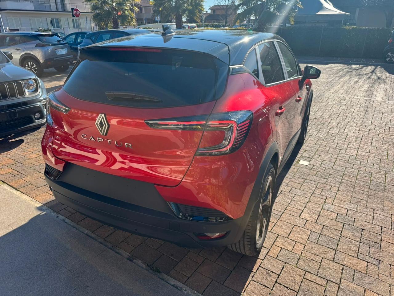 Renault Captur ECO-G 100 CV Techno PREZZO PROMO: € 24.990,00