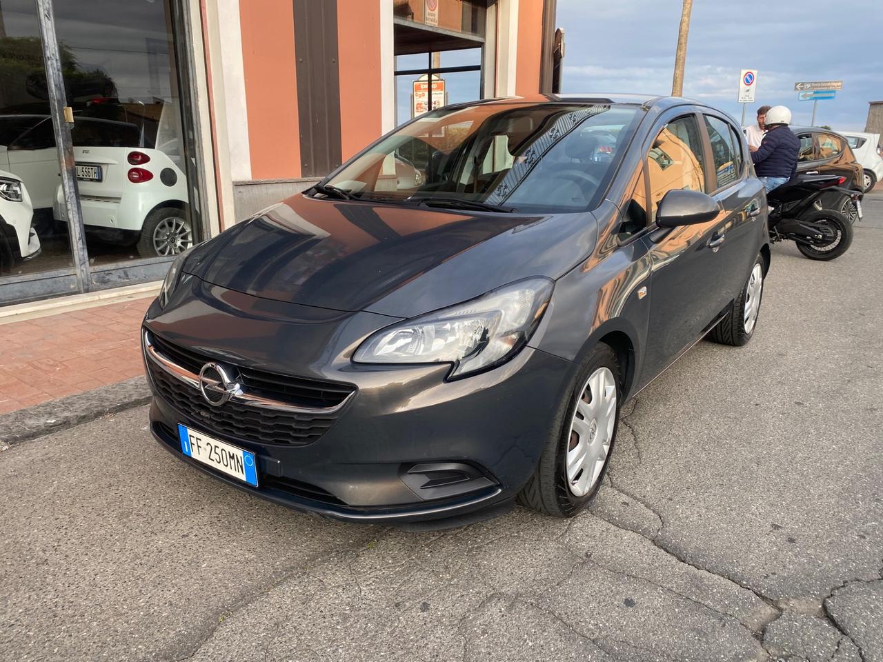 Opel Corsa 1.2 5 porte 69cv 2016