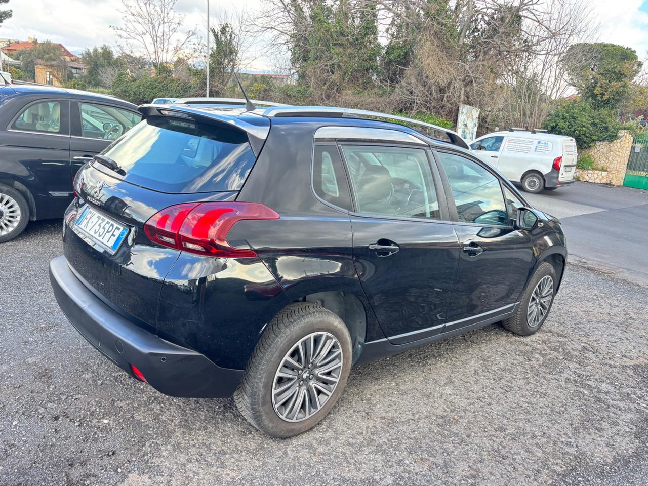 Peugeot 2008 1.6 hdi 75 cv 2017 X neopatentati