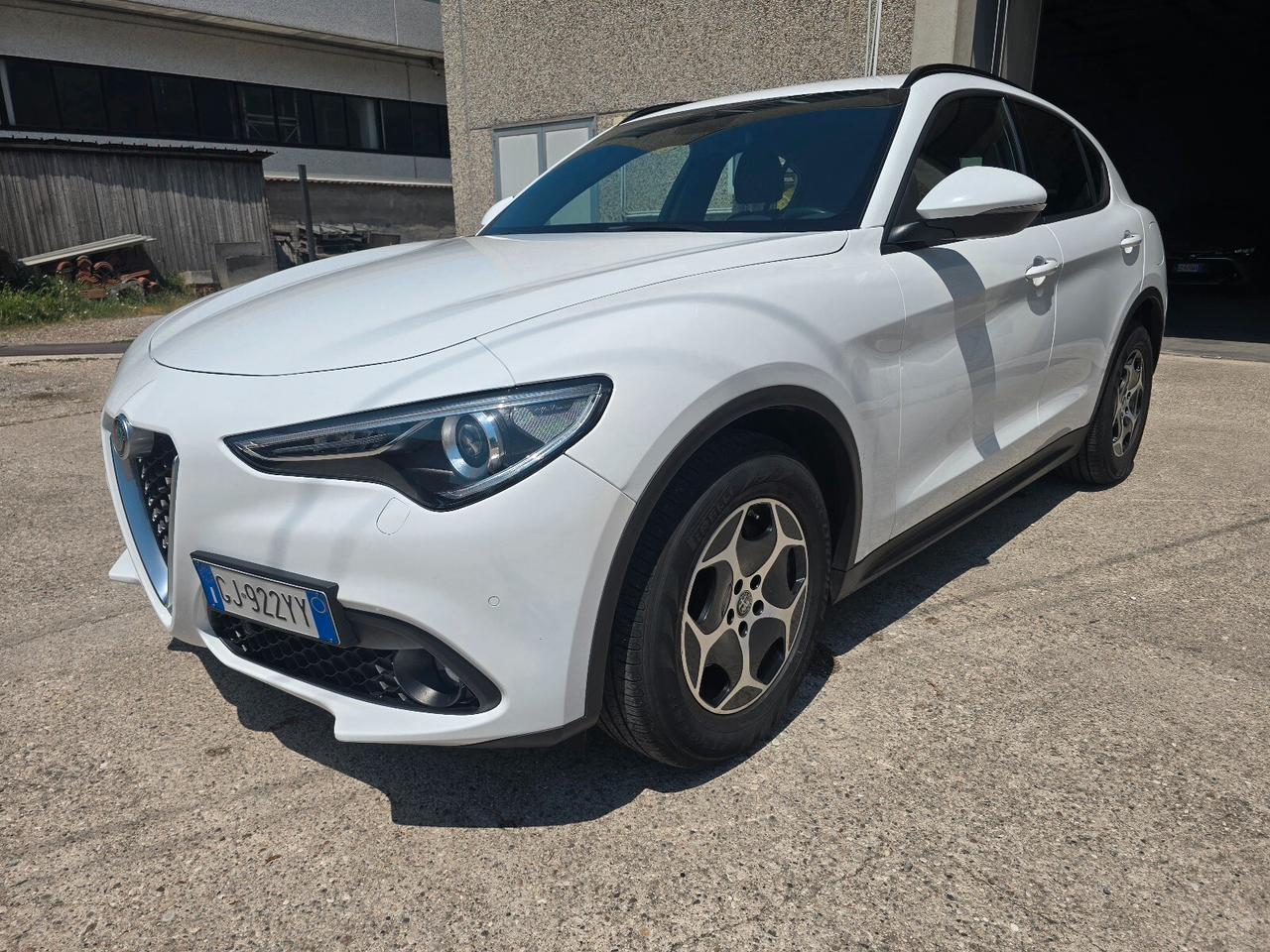 Alfa Romeo Stelvio 2.2 Turbodiesel 160 CV AT8 RWD Super Business