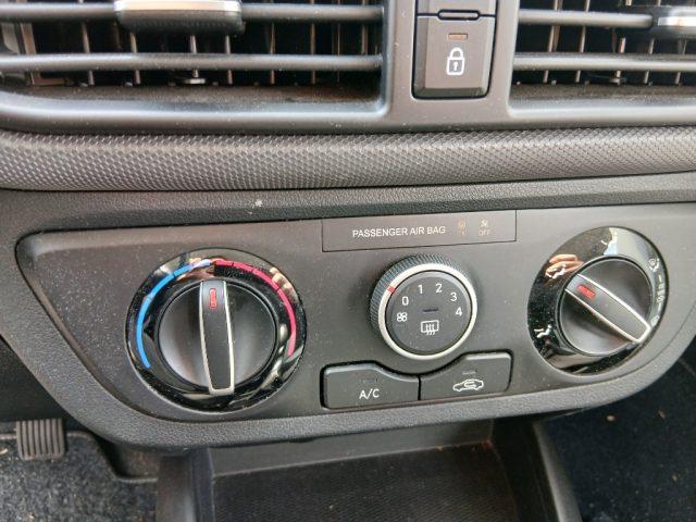 HYUNDAI i10 1.0 MPI