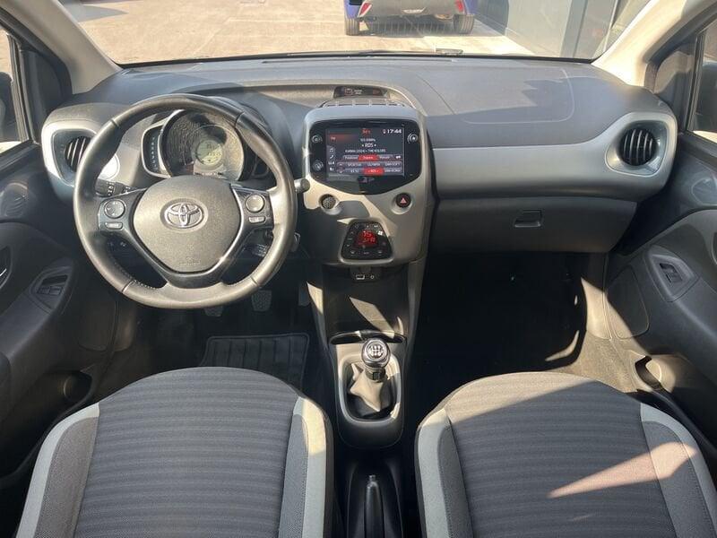 Toyota Aygo 1.0 VVT-i 72 CV 5 porte x-play