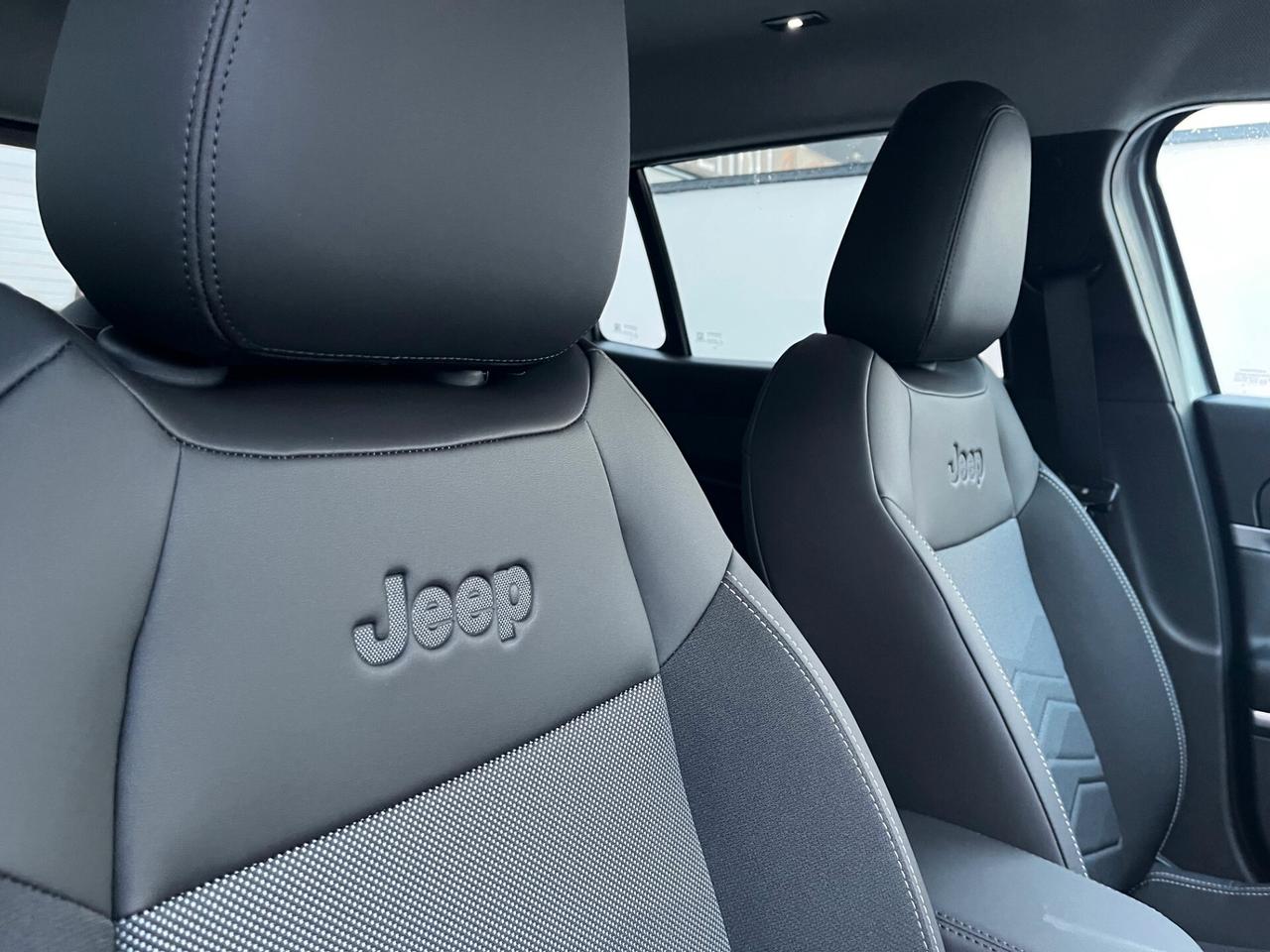 Jeep Avenger 1.2 Turbo 110 CV MHEV Summit