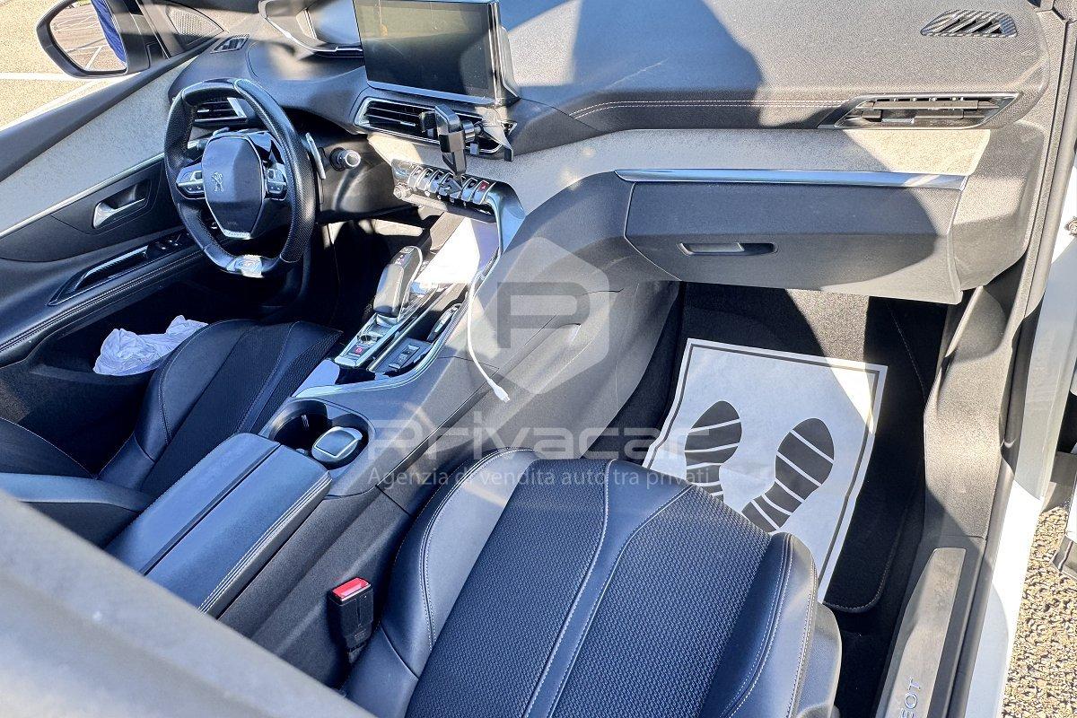 PEUGEOT 3008 Hybrid 225 e-EAT8 GT