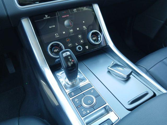 LAND ROVER Range Rover Sport 3.0 TDV6 SE