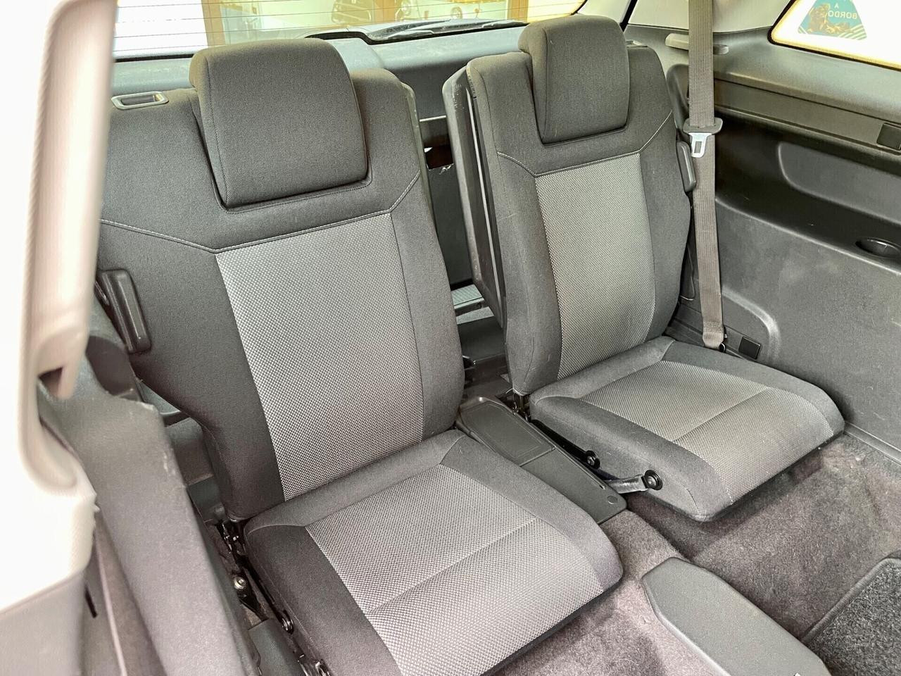 Opel Zafira 7POSTI 1.6T met 110kw Cosmo UNIPROP