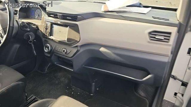 MAXUS eDeliver 3 auton fino 371 km 50KWh passo lungo tg: GR350EP