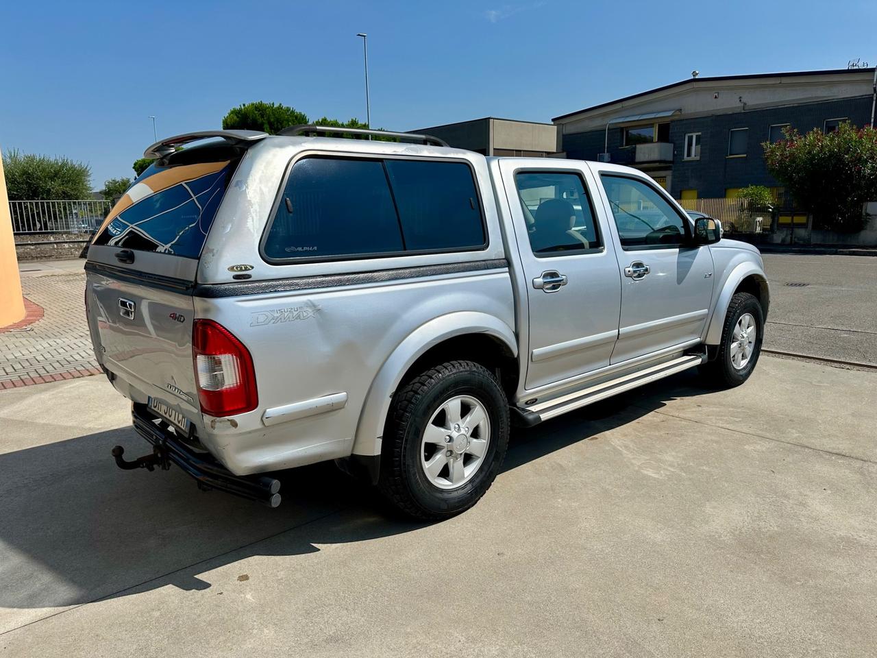Isuzu D-Max 3.0 TD cat Crew Cab 4WD Pup LS Roadm.Aut