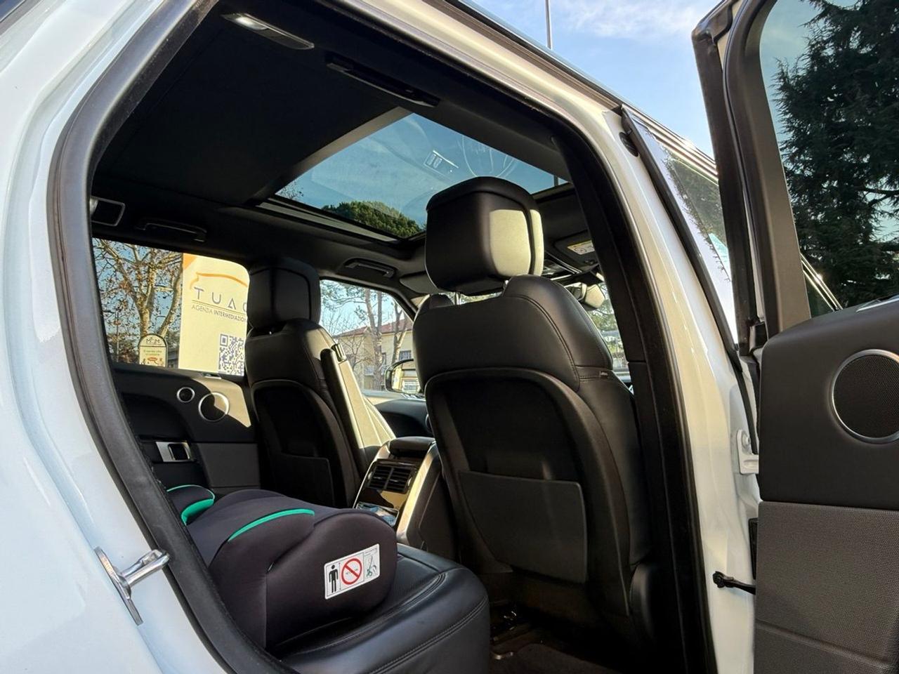 Land Rover Range Rover Sport 3.0 SDV6 #8328