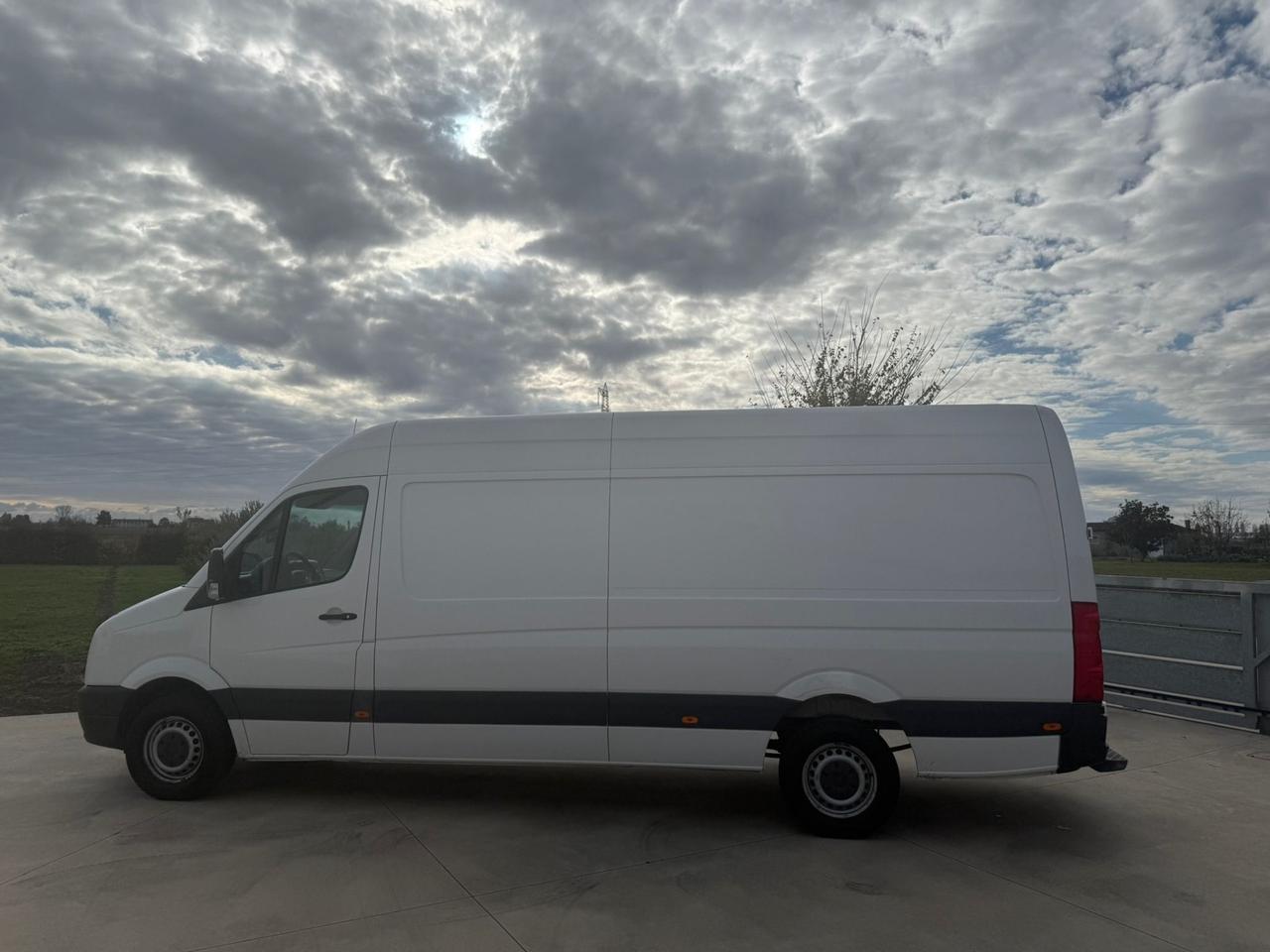 Volkswagen CRAFTER extra lungo