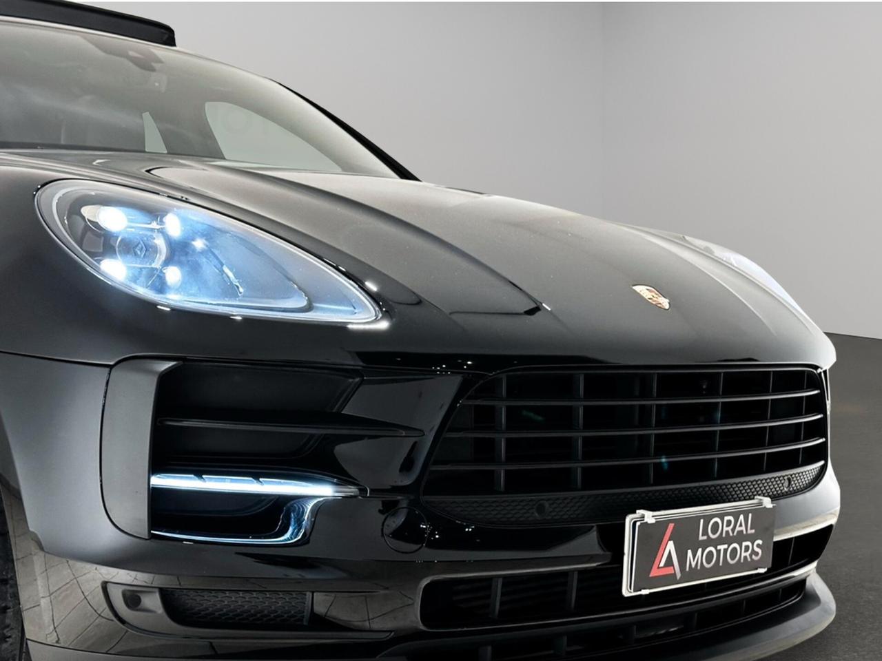 Porsche Macan 2.0 245cv PDK Tetto Apr.
