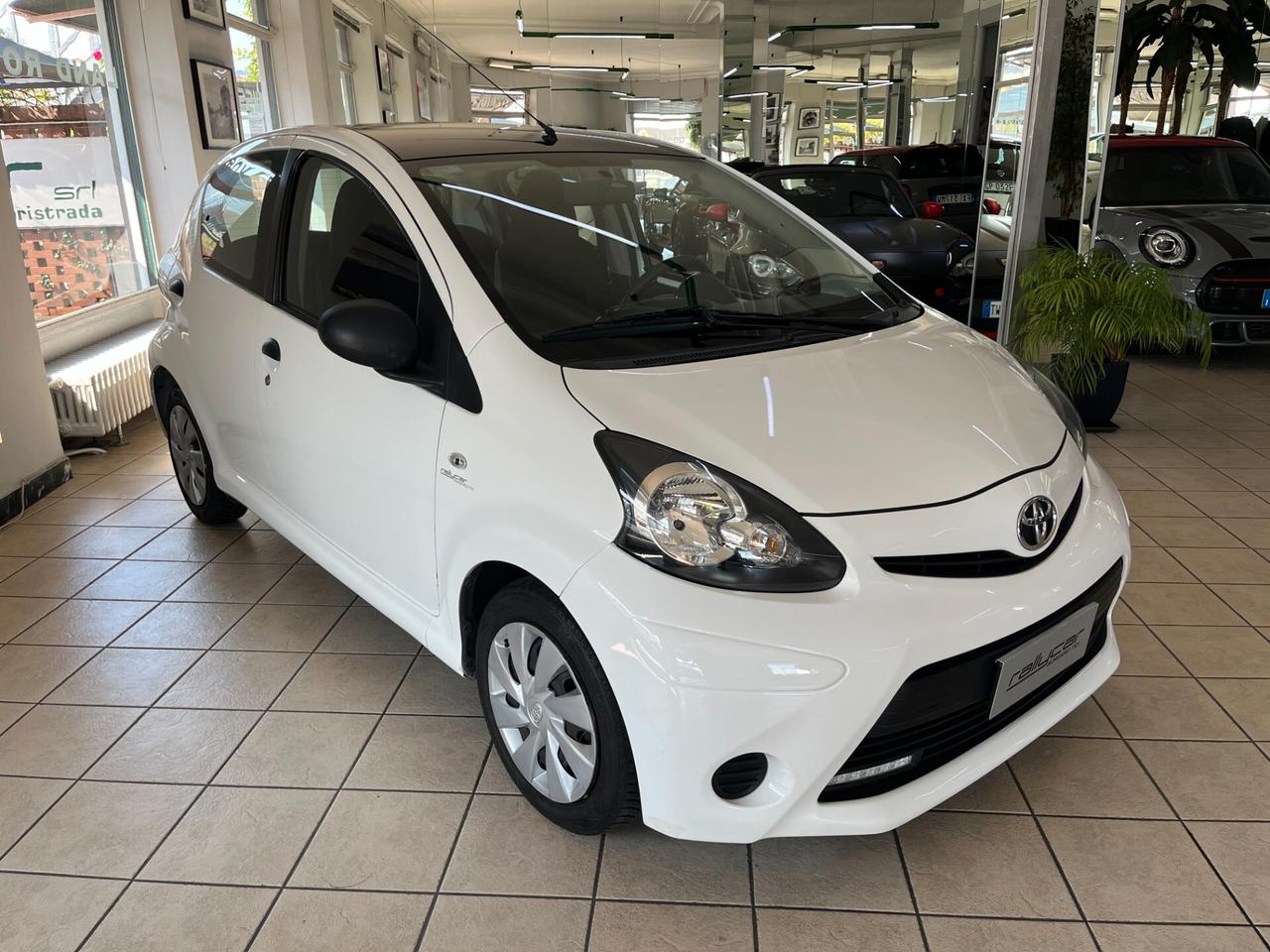 Toyota Aygo 1.0 5 porte EURO5 2014
