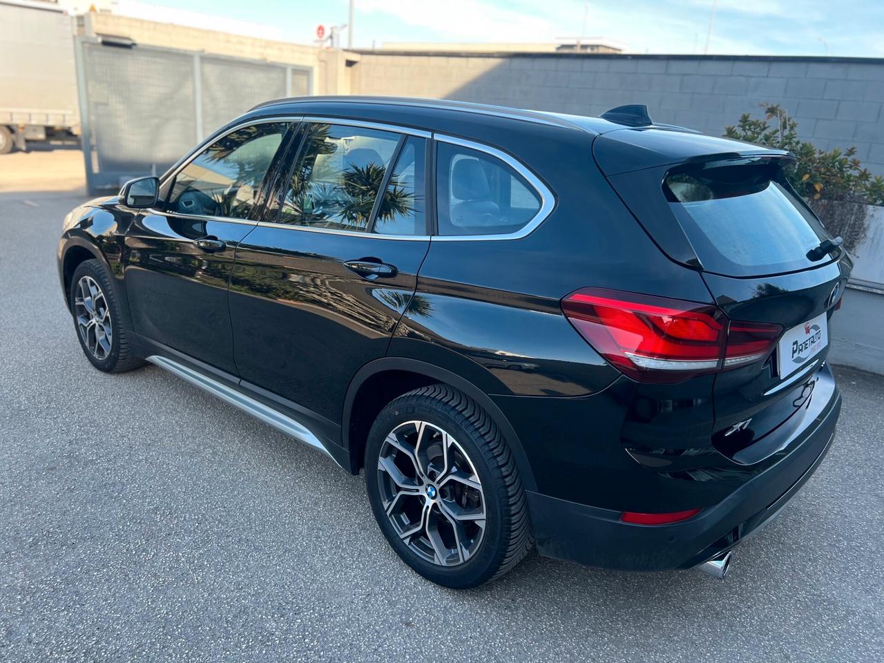 Bmw X1 sdrive18d xLine auto LED/NAVI/PELLE/18; PERFETTA