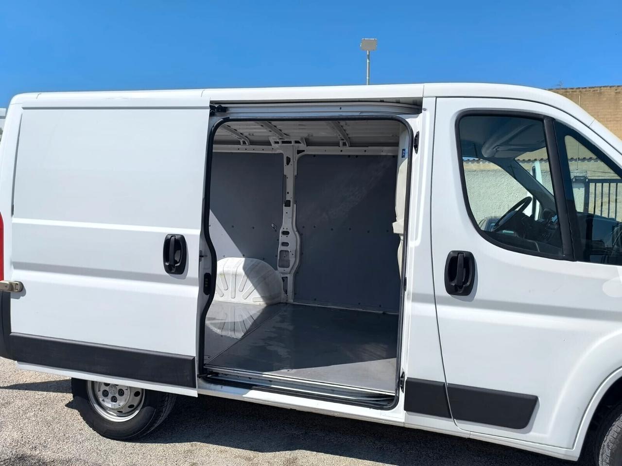 Peugeot Boxer L1 H1 2.2 BlueHDi 140CV 2020 CON IVA