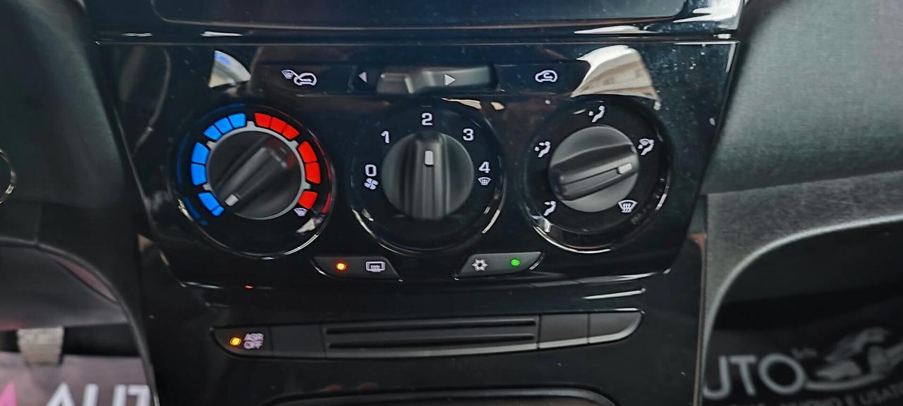 Lancia Ypsilon 1.0 5 porte Hybrid Gold 2023