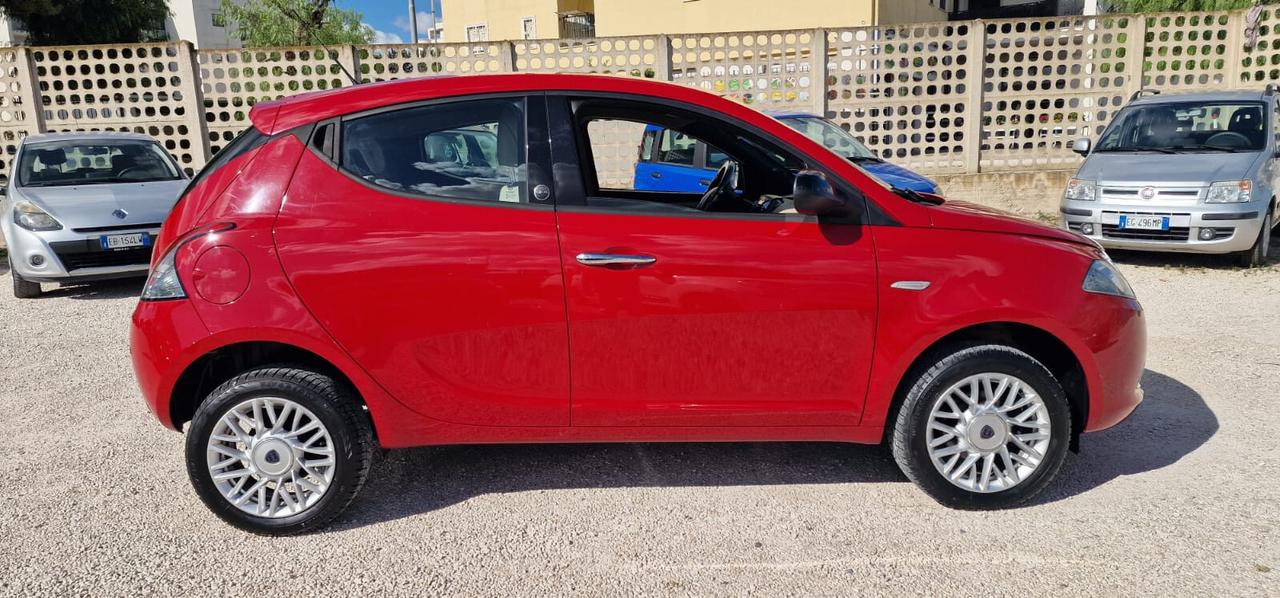 Lancia Ypsilon 0.9 TwinAir 85 CV Metano Ecochic Elefantino